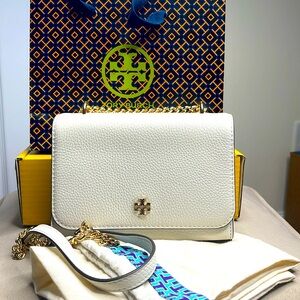 NWOT, Tory Burch Ivory Carter Shrunken Shoulder bag